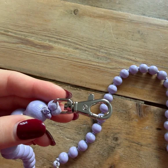 Lilac phone chain - Picture 4 of 6